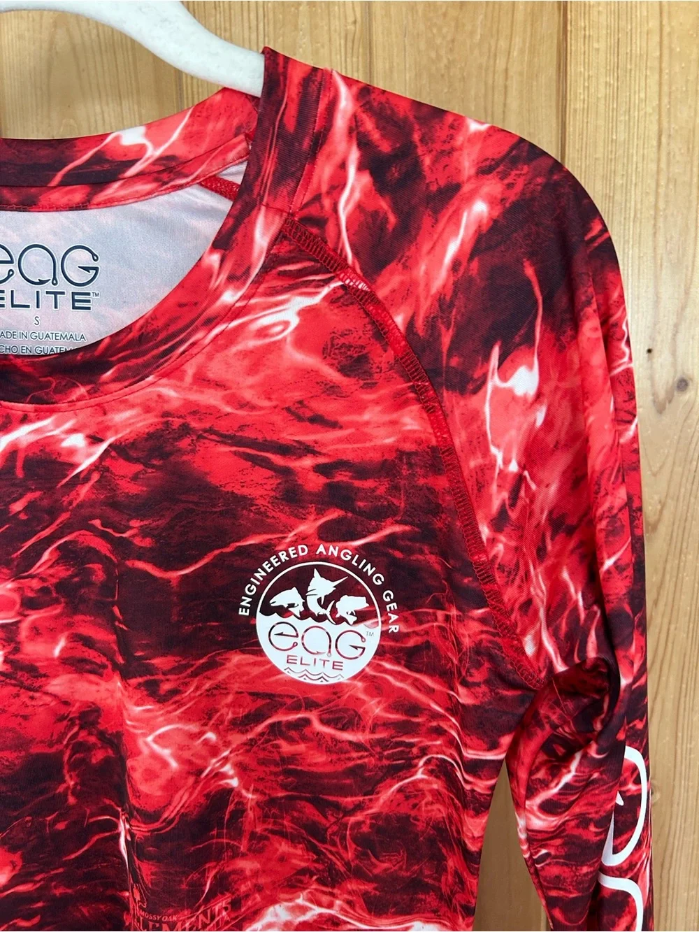 Women's eaG Elite Red Long-Sleeve Performance Fishing Shirt Size Small - Picture 3 of 5
